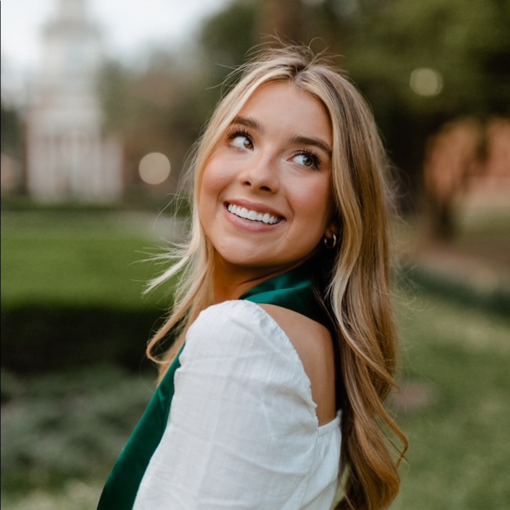 Meet your Posher, Hannah